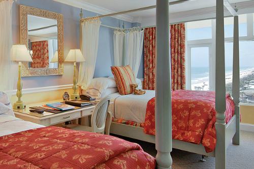 The Shores Resort & Spa 002